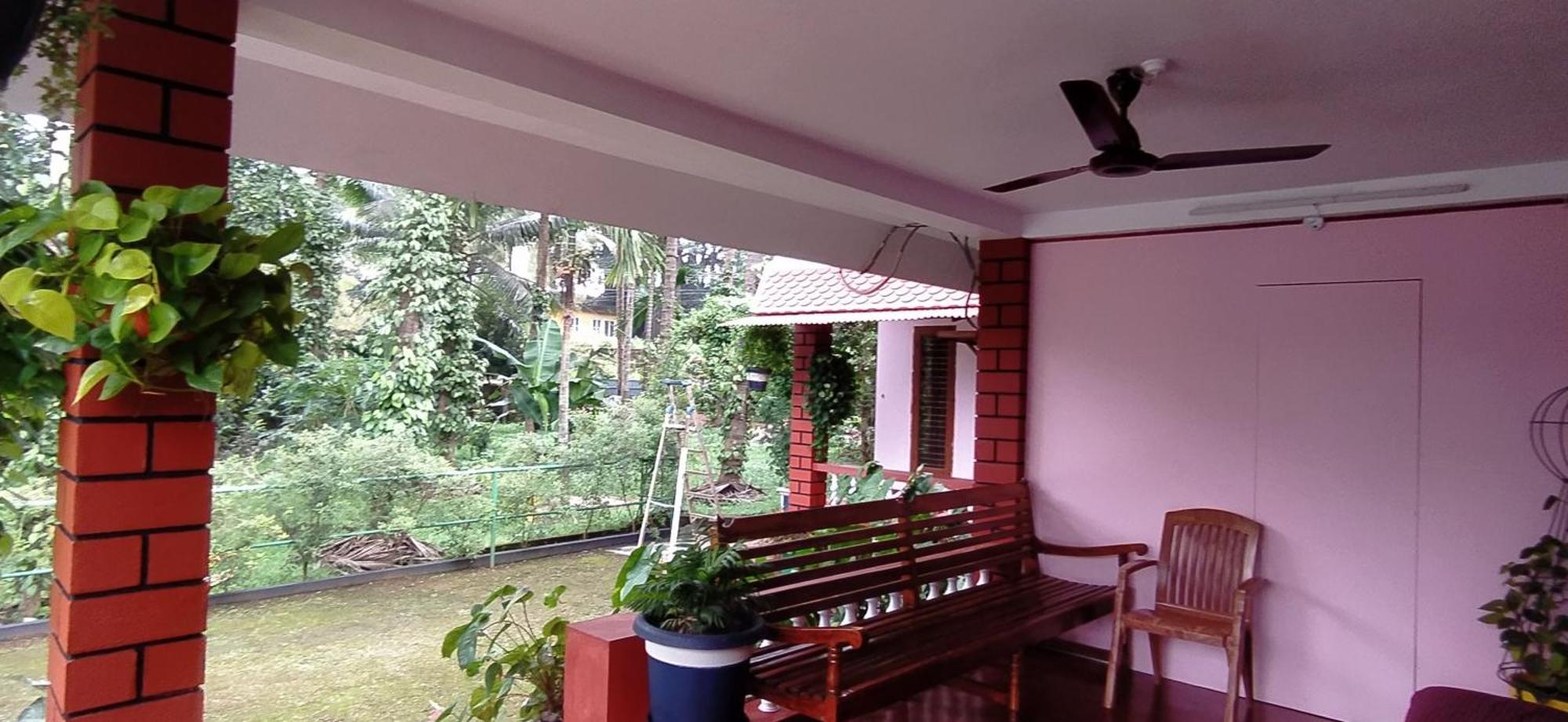 Runnin Airport - Homestay Gurpur Exterior foto